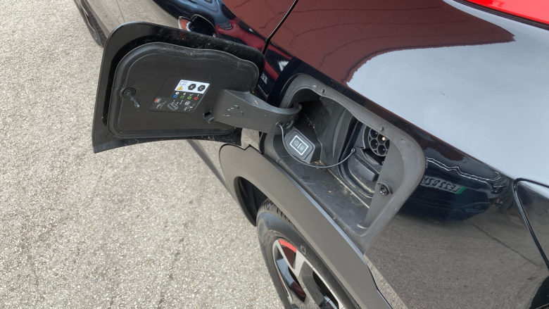 Vauxhall Mokka 100kW SRi Premium 50kWh 5dr Auto Electric Hatchback